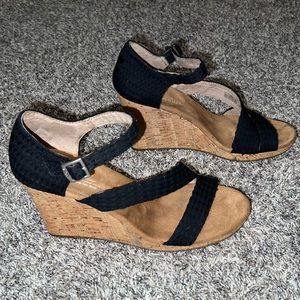 NEW- NEVER WORN-Tom’s Clarissa Wedges